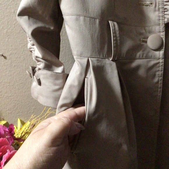 🎁 Tan RUFFLE COAT - Picture 12 of 15